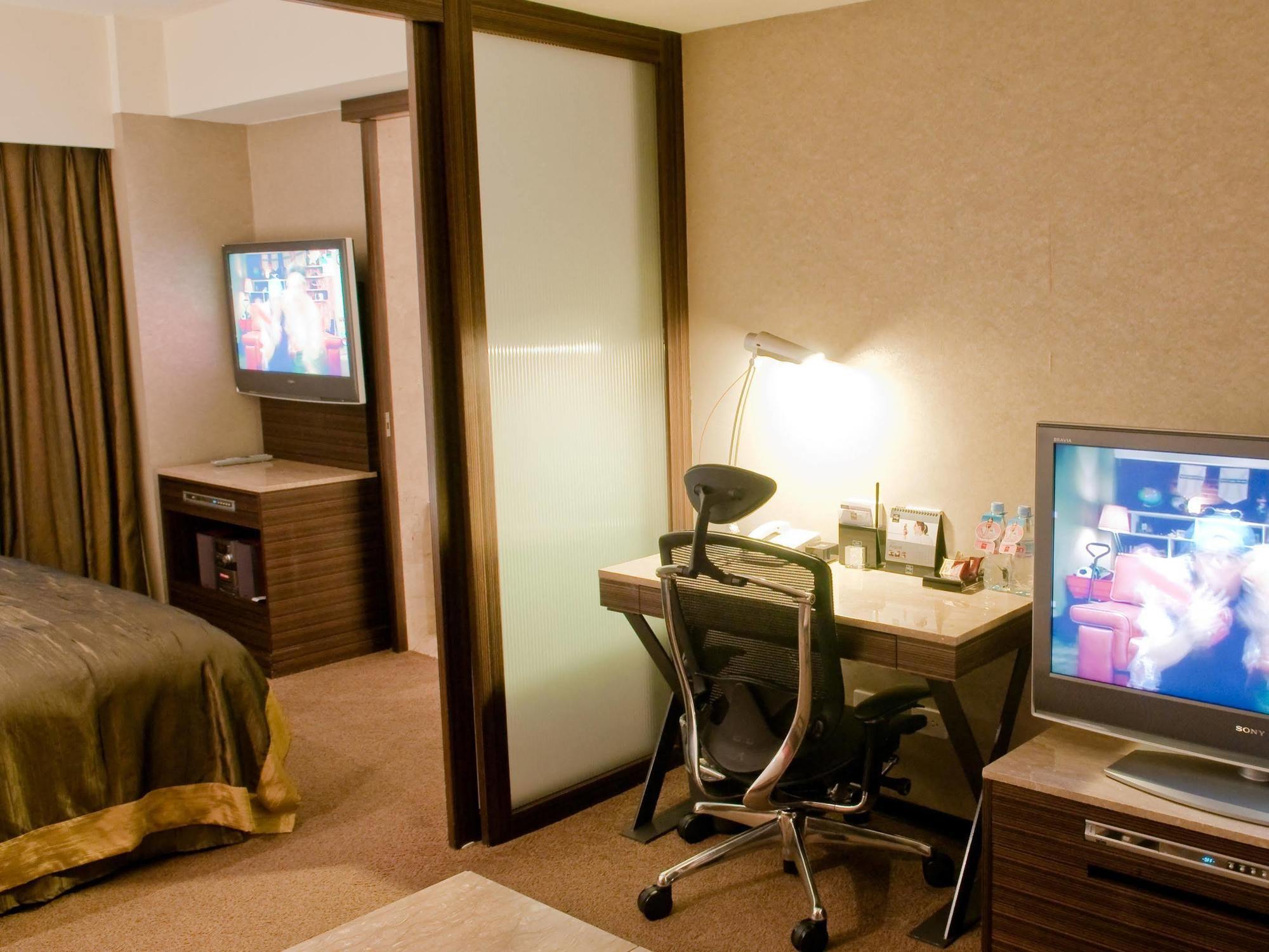 The Tango Hotel Taipei Linsen Екстер'єр фото